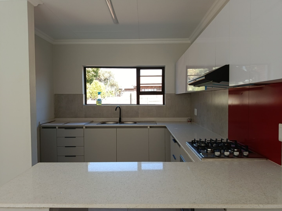 To Let 4 Bedroom Property for Rent in Heuweloord Gauteng
