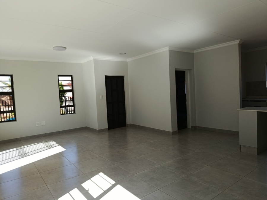 To Let 4 Bedroom Property for Rent in Heuweloord Gauteng