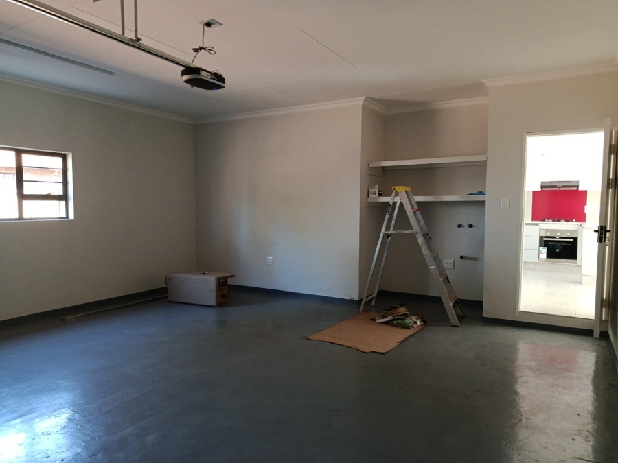 To Let 4 Bedroom Property for Rent in Heuweloord Gauteng
