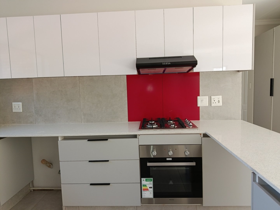 To Let 4 Bedroom Property for Rent in Heuweloord Gauteng