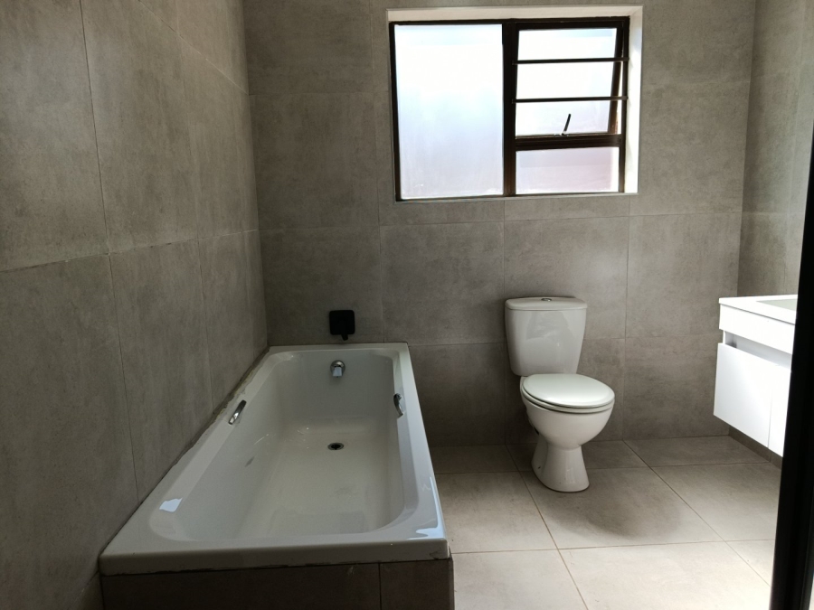 To Let 4 Bedroom Property for Rent in Heuweloord Gauteng