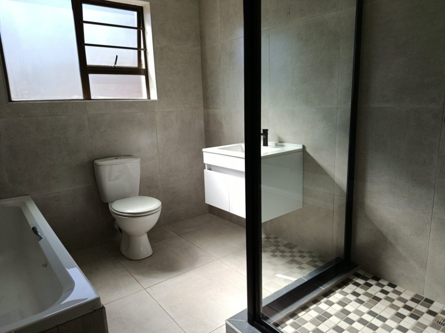 To Let 4 Bedroom Property for Rent in Heuweloord Gauteng