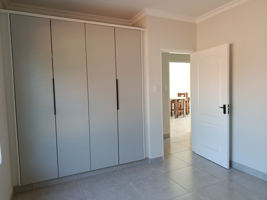 To Let 4 Bedroom Property for Rent in Heuweloord Gauteng