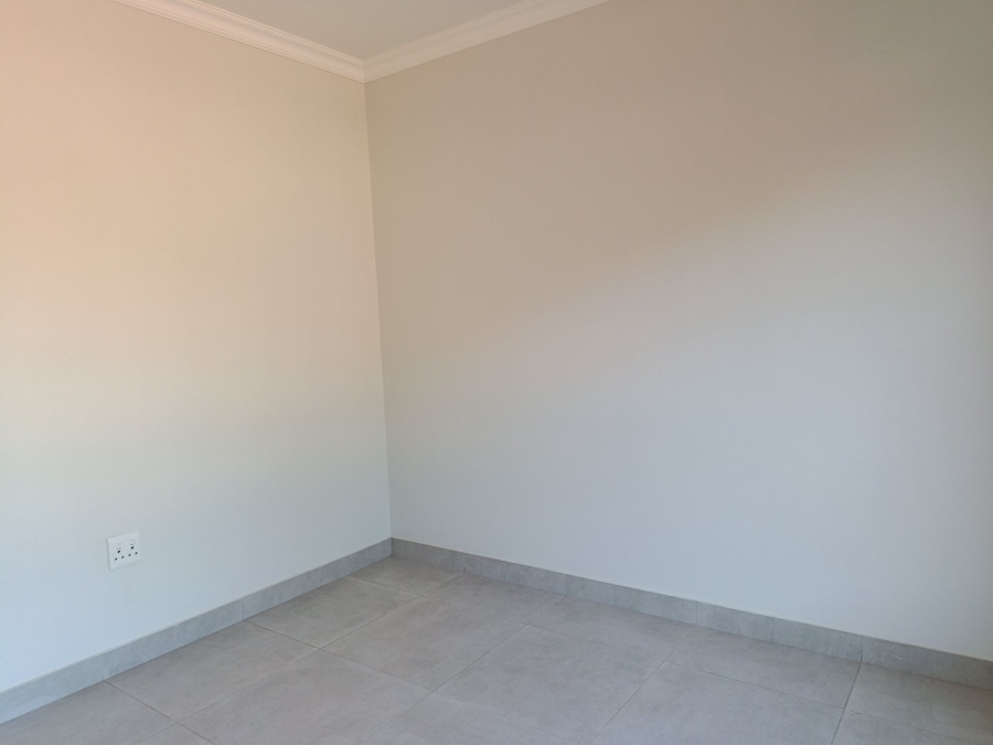 To Let 4 Bedroom Property for Rent in Heuweloord Gauteng