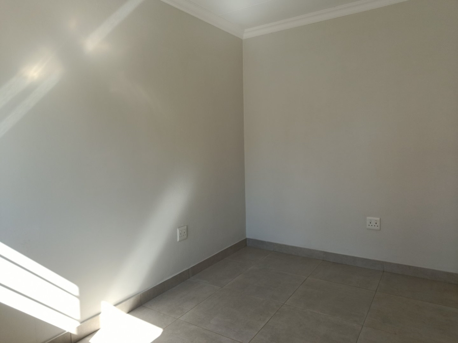 To Let 4 Bedroom Property for Rent in Heuweloord Gauteng