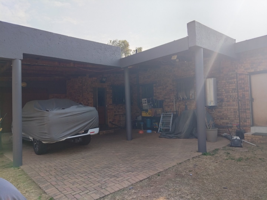 3 Bedroom Property for Sale in Sunward Park Gauteng