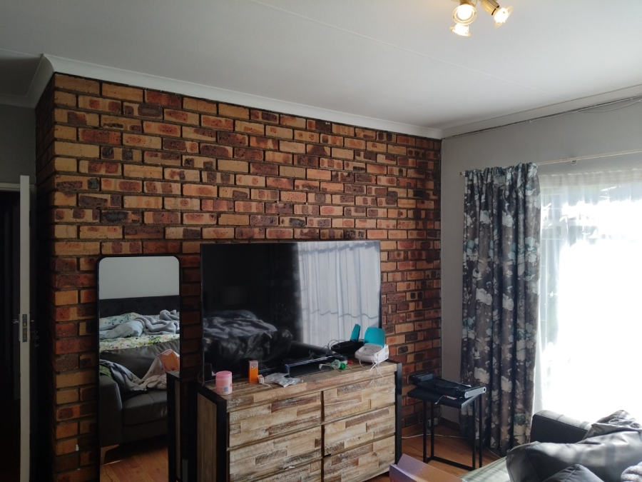 3 Bedroom Property for Sale in Sunward Park Gauteng
