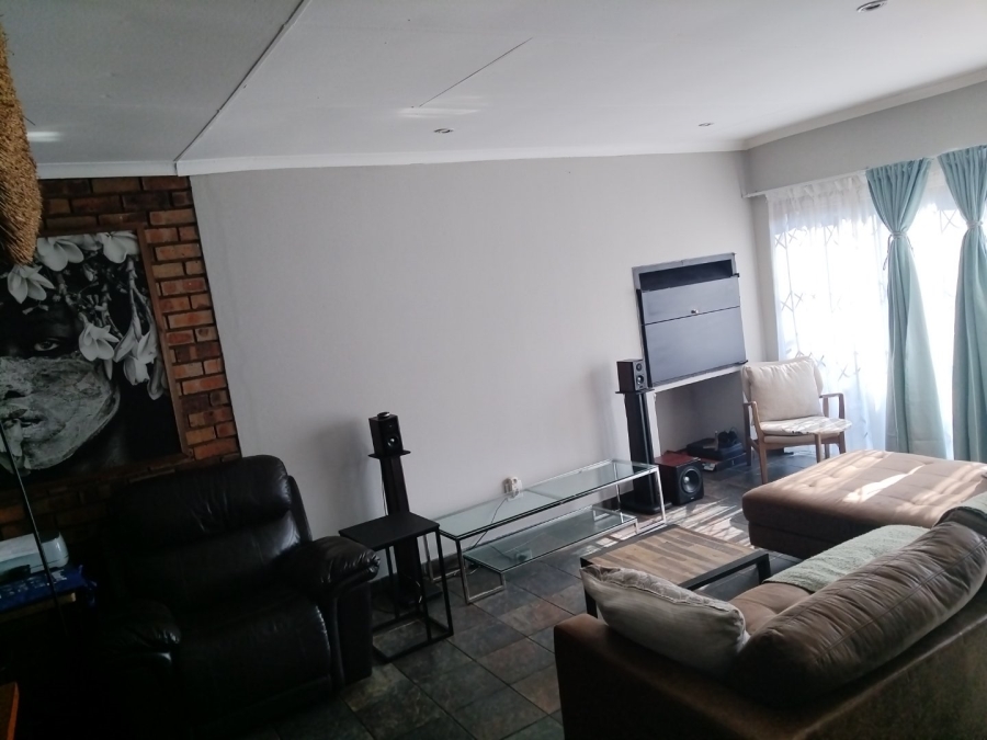 3 Bedroom Property for Sale in Sunward Park Gauteng