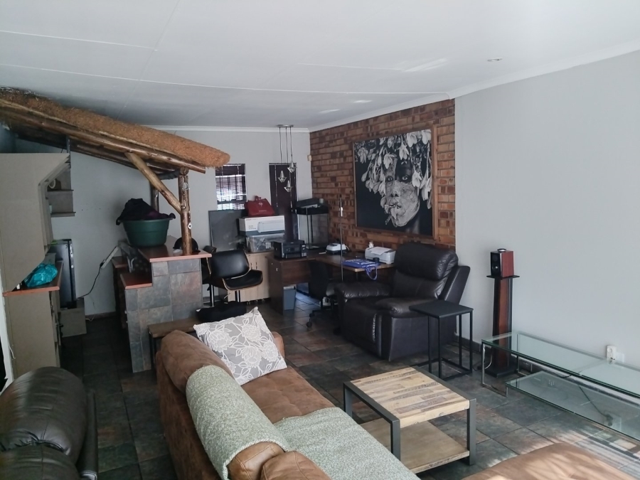 3 Bedroom Property for Sale in Sunward Park Gauteng