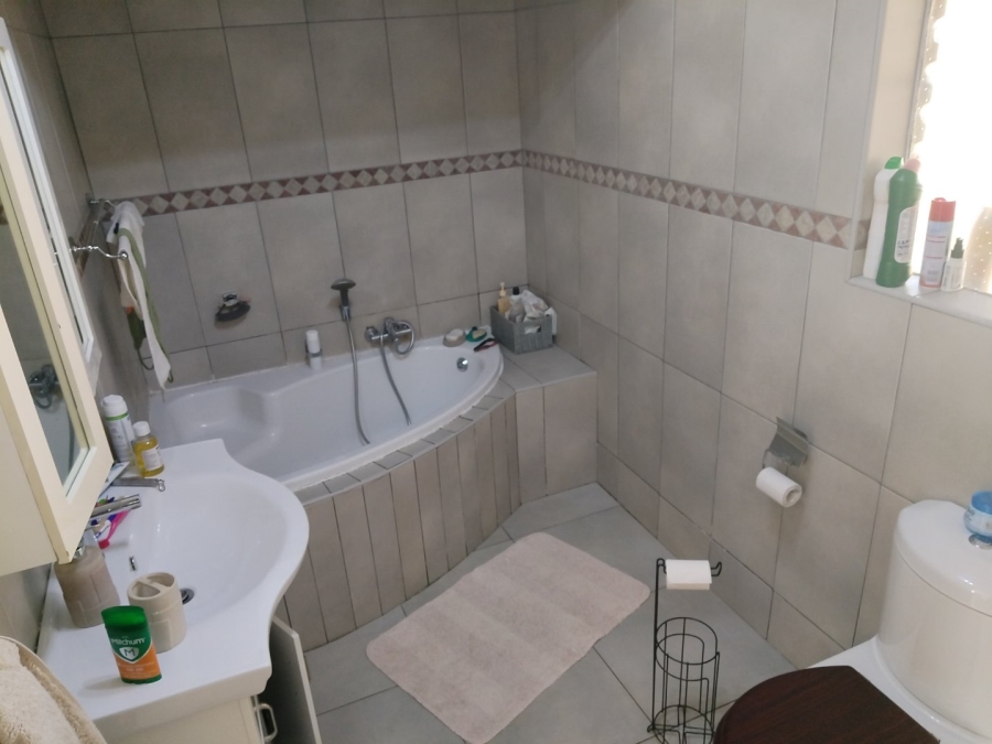 3 Bedroom Property for Sale in Sunward Park Gauteng