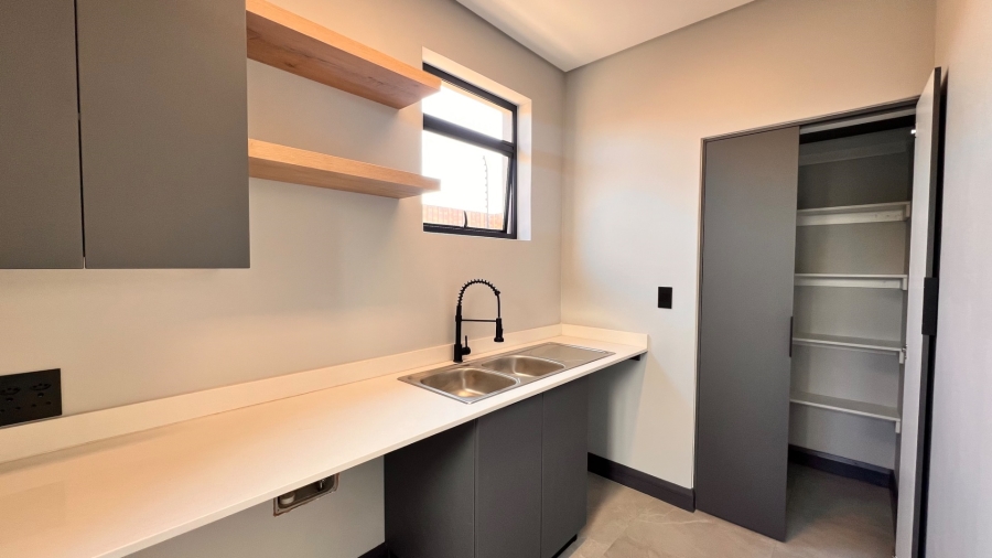 4 Bedroom Property for Sale in Fountainbrook Estate Gauteng