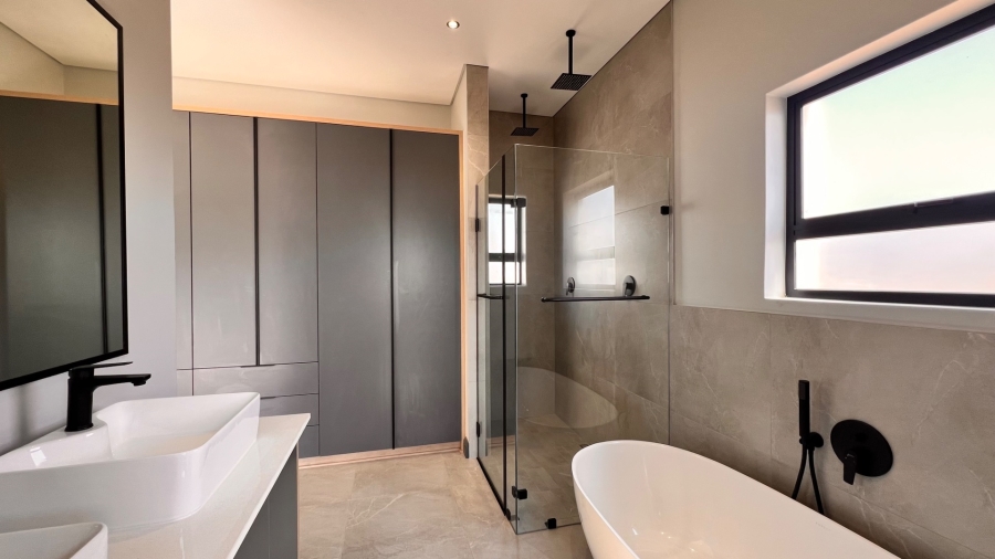 4 Bedroom Property for Sale in Fountainbrook Estate Gauteng