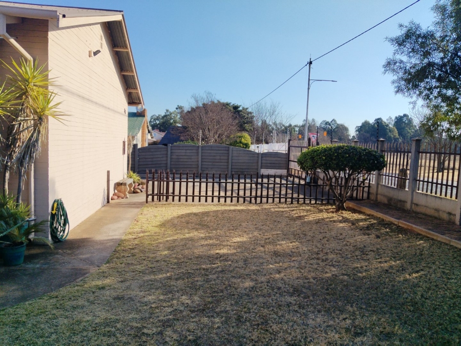 3 Bedroom Property for Sale in Noycedale Gauteng