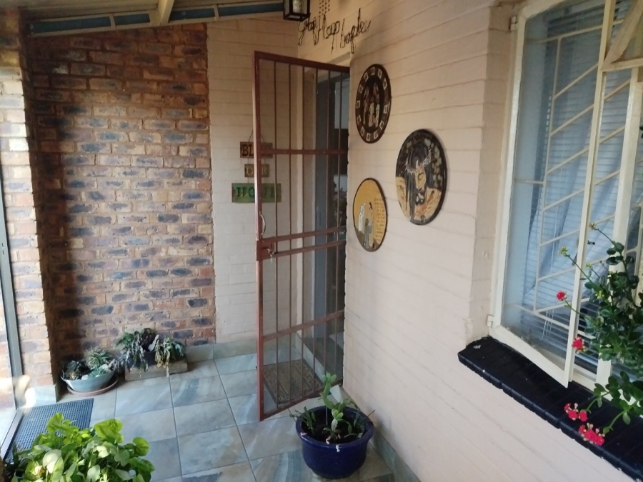 3 Bedroom Property for Sale in Noycedale Gauteng