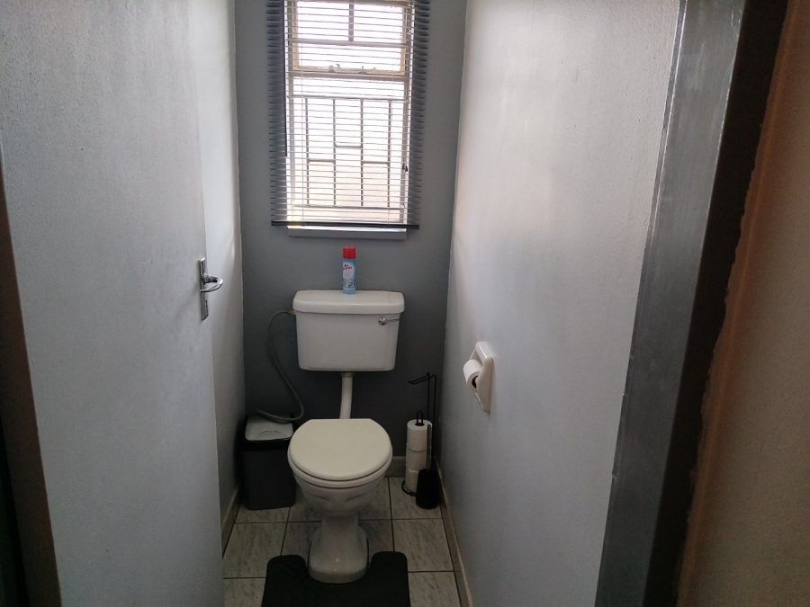 3 Bedroom Property for Sale in Noycedale Gauteng