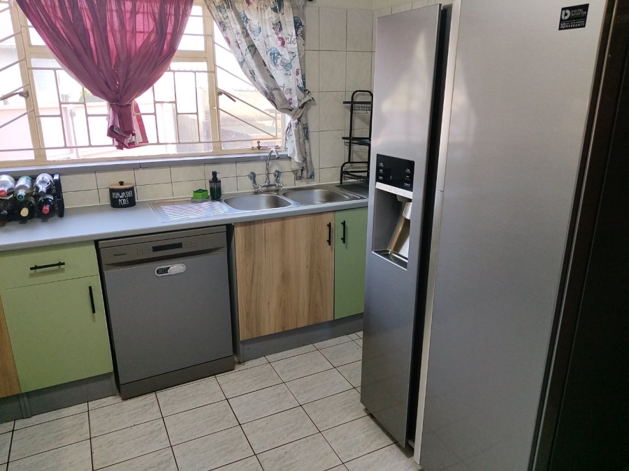 3 Bedroom Property for Sale in Noycedale Gauteng