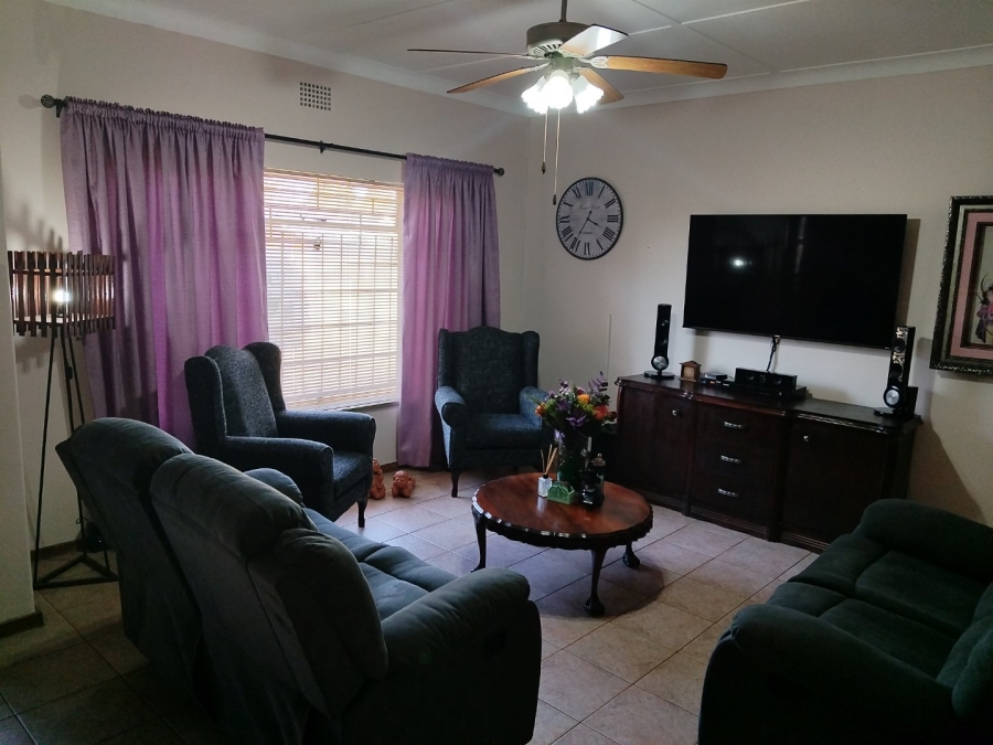 3 Bedroom Property for Sale in Noycedale Gauteng
