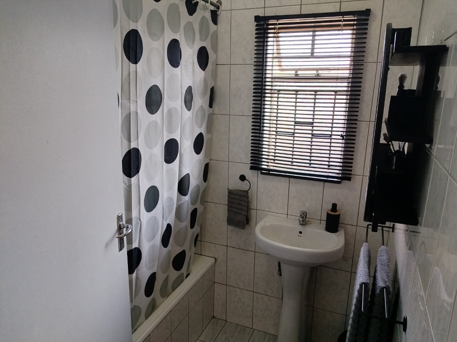 3 Bedroom Property for Sale in Noycedale Gauteng