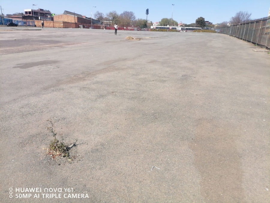  Bedroom Property for Sale in New Doornfontein Gauteng