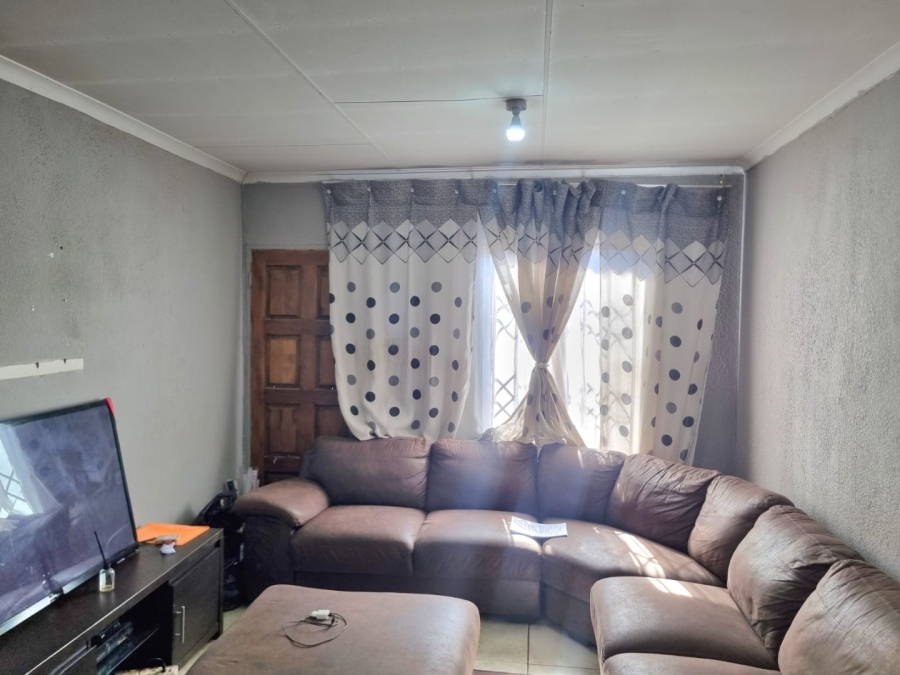2 Bedroom Property for Sale in Windmill Park Gauteng