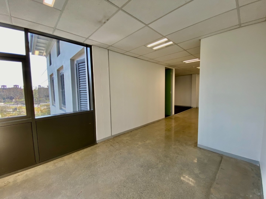 To Let Commercial Property for Rent in Magaliessig Gauteng