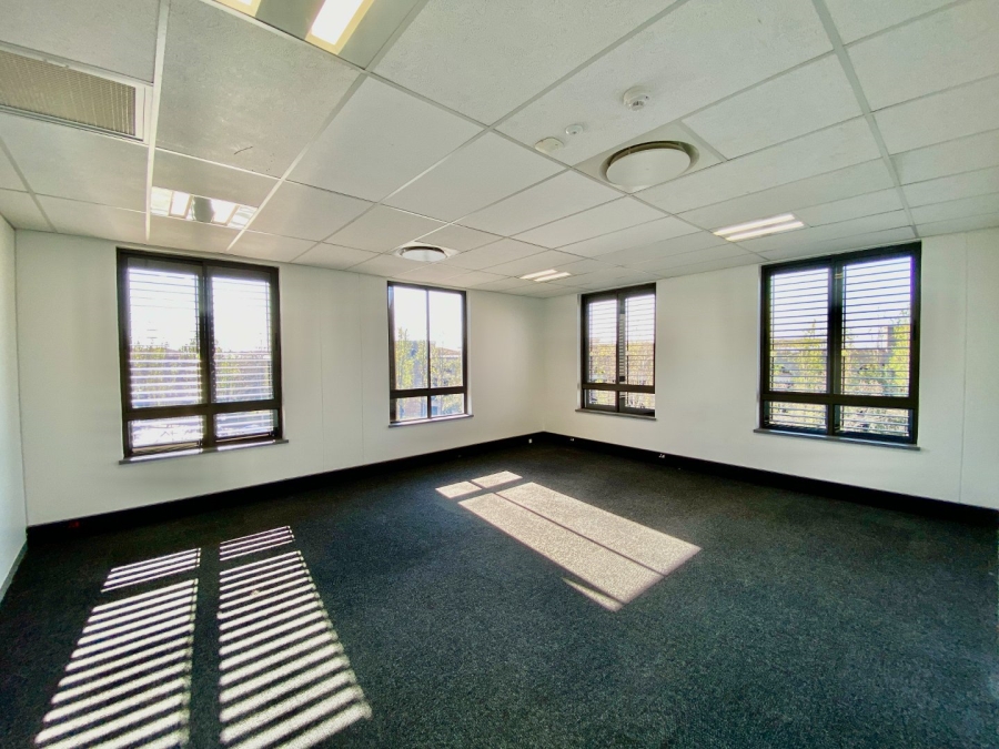 To Let Commercial Property for Rent in Magaliessig Gauteng
