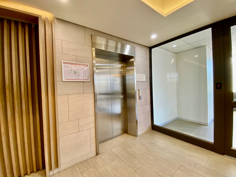 To Let Commercial Property for Rent in Magaliessig Gauteng