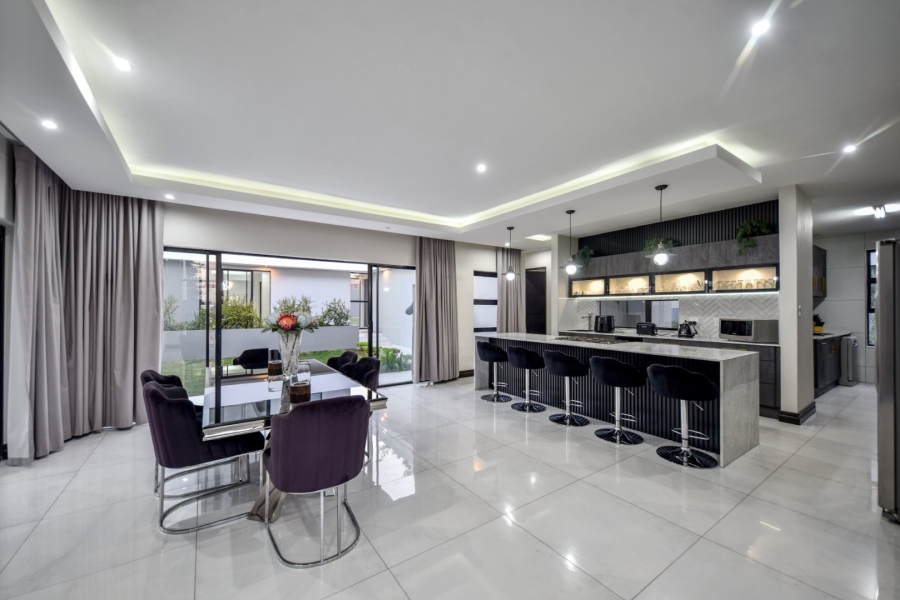 5 Bedroom Property for Sale in Lombardy Gauteng