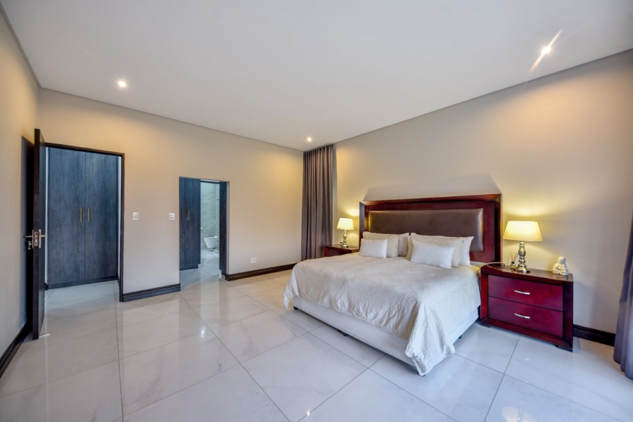 5 Bedroom Property for Sale in Lombardy Gauteng
