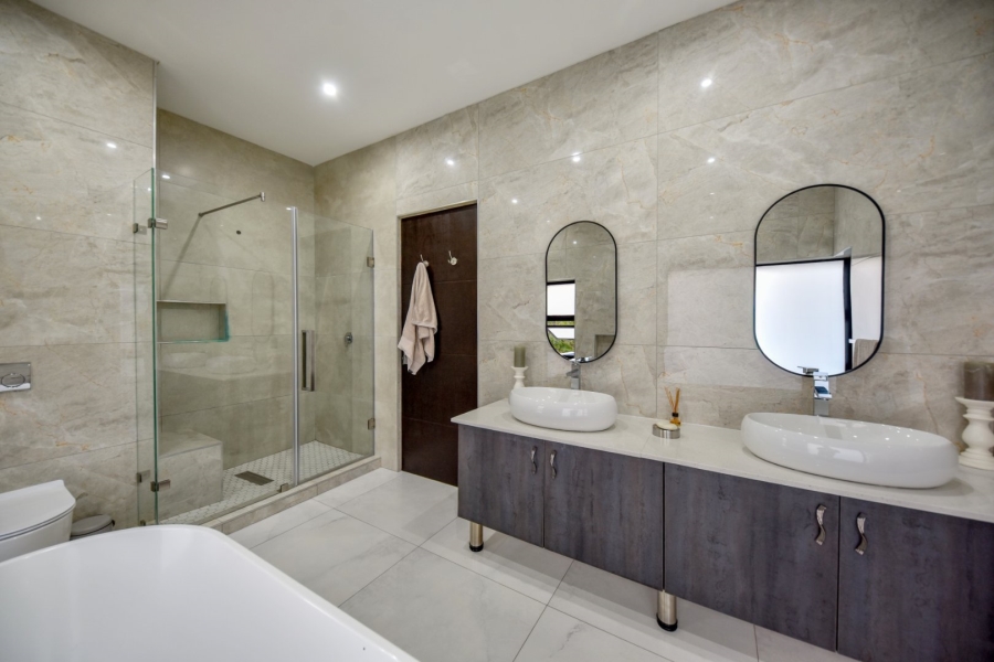 5 Bedroom Property for Sale in Lombardy Gauteng
