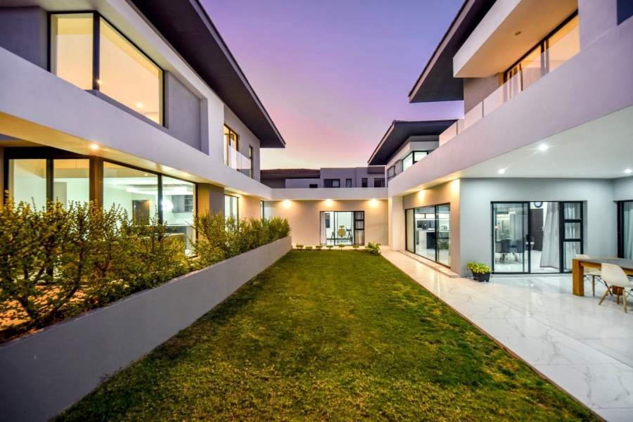5 Bedroom Property for Sale in Lombardy Gauteng
