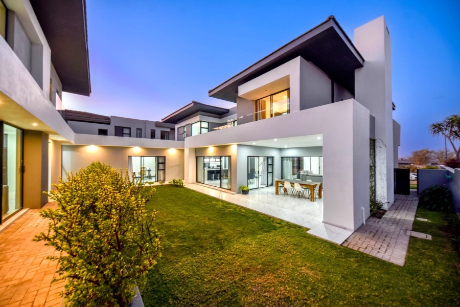 5 Bedroom Property for Sale in Lombardy Gauteng