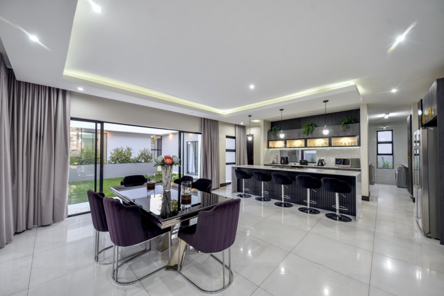 5 Bedroom Property for Sale in Lombardy Gauteng
