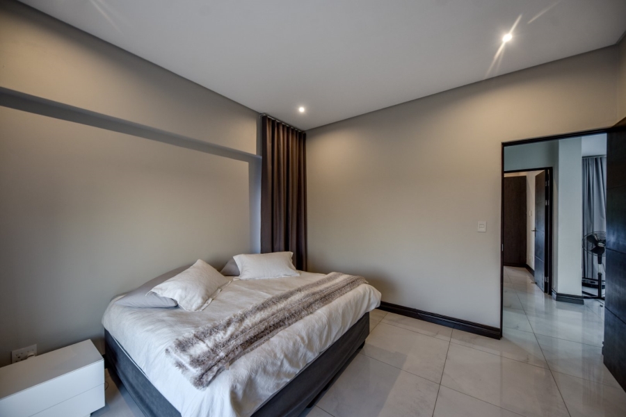 5 Bedroom Property for Sale in Lombardy Gauteng