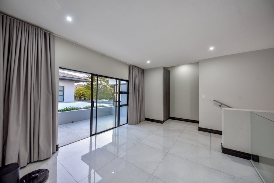 5 Bedroom Property for Sale in Lombardy Gauteng