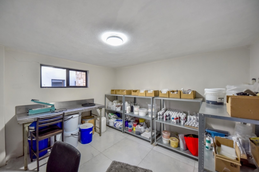 5 Bedroom Property for Sale in Lombardy Gauteng