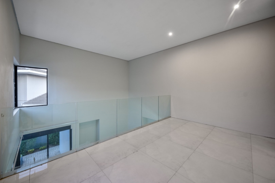 5 Bedroom Property for Sale in Lombardy Gauteng