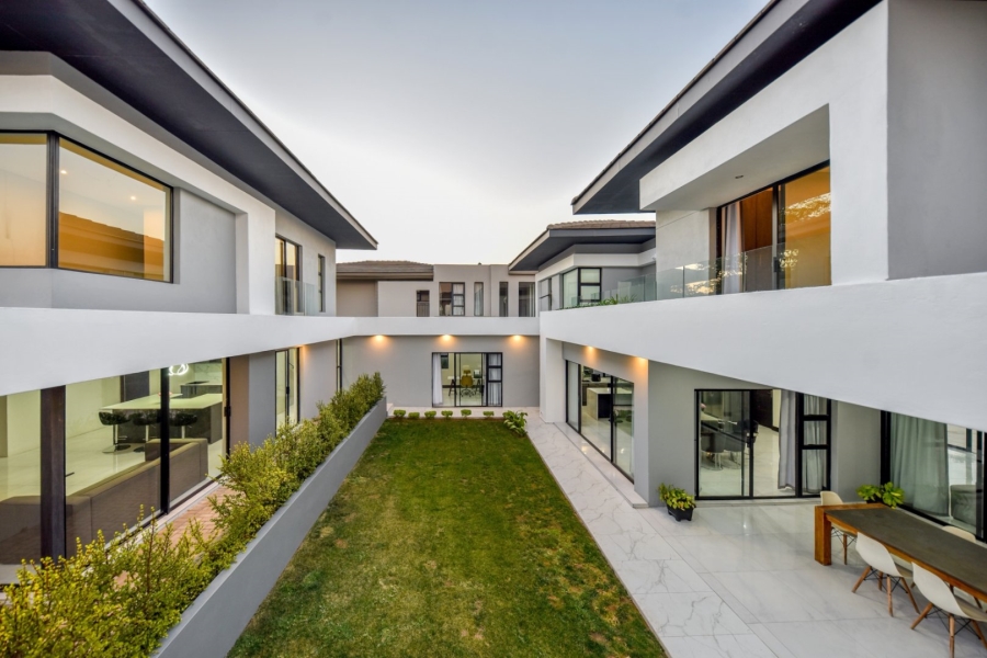 5 Bedroom Property for Sale in Lombardy Gauteng