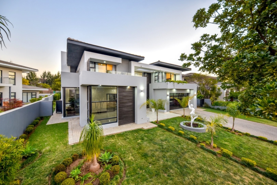 5 Bedroom Property for Sale in Lombardy Gauteng