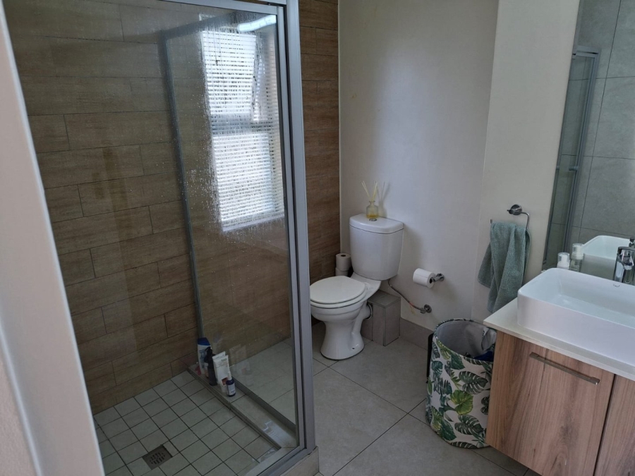 2 Bedroom Property for Sale in Longlake Gauteng
