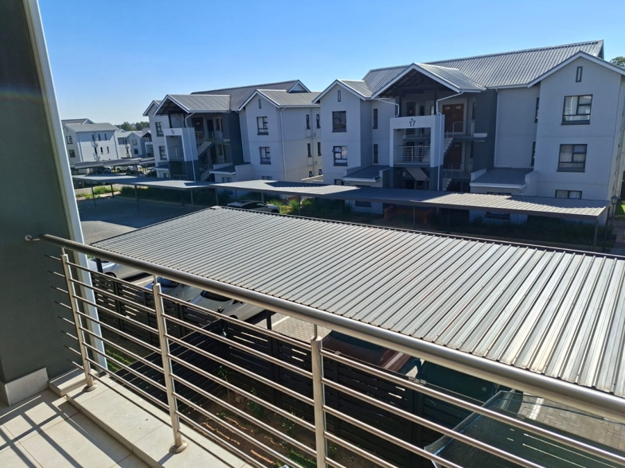 2 Bedroom Property for Sale in Longlake Gauteng