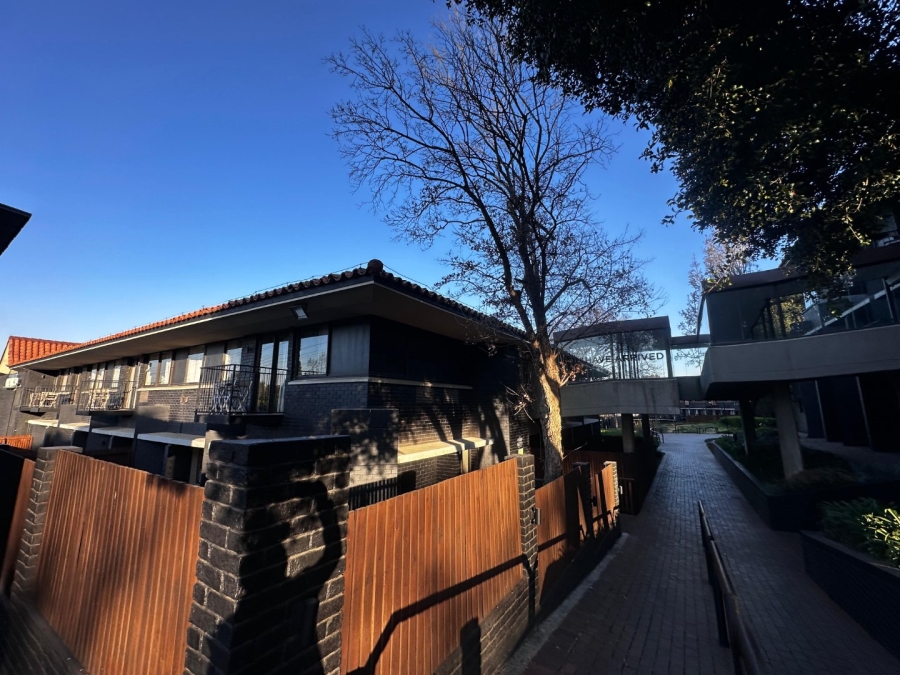 1 Bedroom Property for Sale in Bedfordview Gauteng