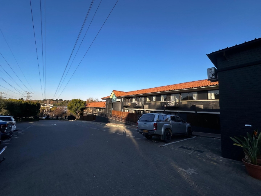 1 Bedroom Property for Sale in Bedfordview Gauteng