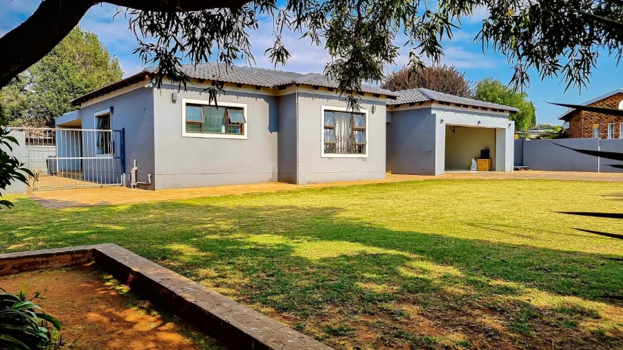 4 Bedroom Property for Sale in Dalpark Ext 11 Gauteng