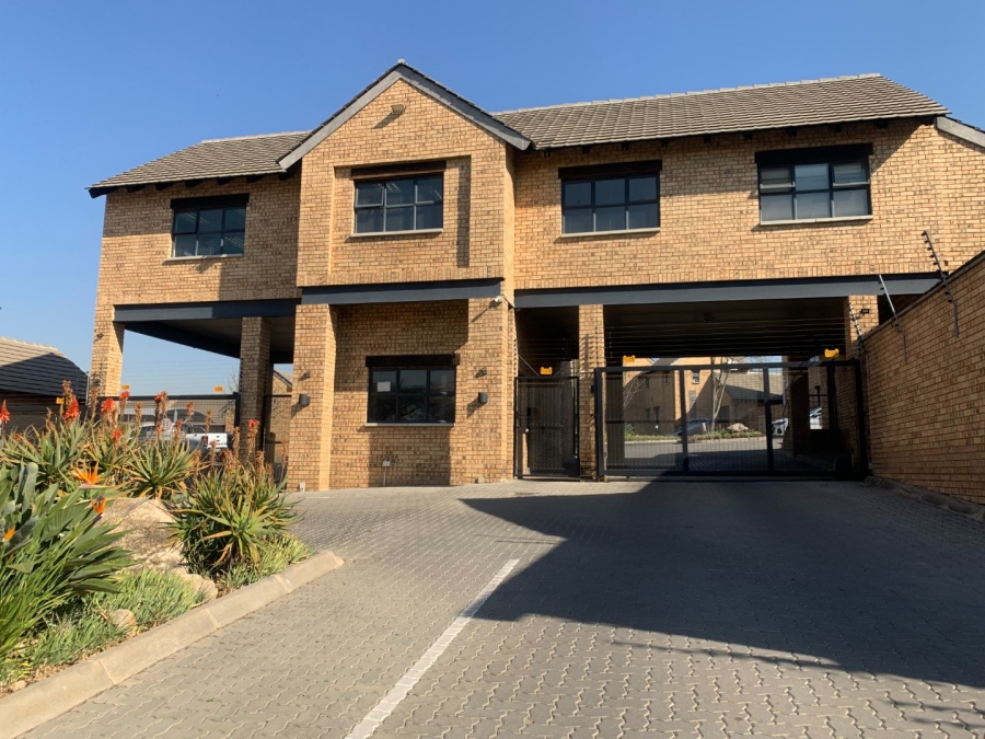 To Let 2 Bedroom Property for Rent in Kyalami Ah Gauteng