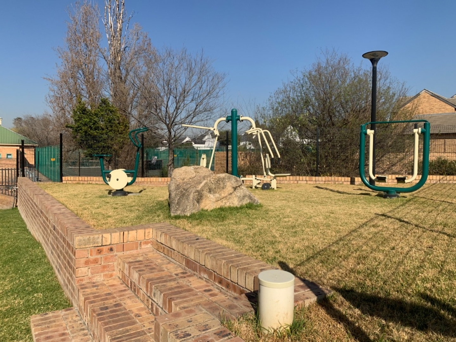 To Let 2 Bedroom Property for Rent in Kyalami Ah Gauteng