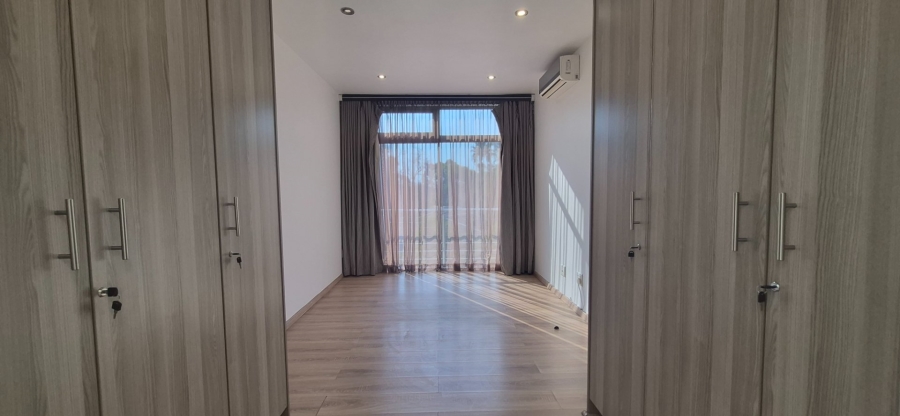 To Let 2 Bedroom Property for Rent in Morningside Gauteng