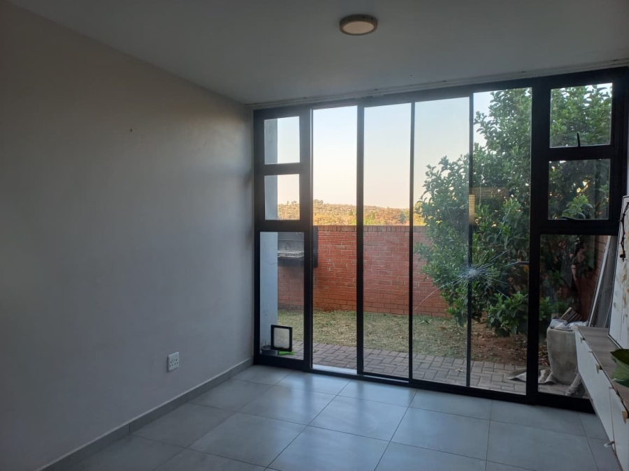 To Let 1 Bedroom Property for Rent in Paradiso Gauteng