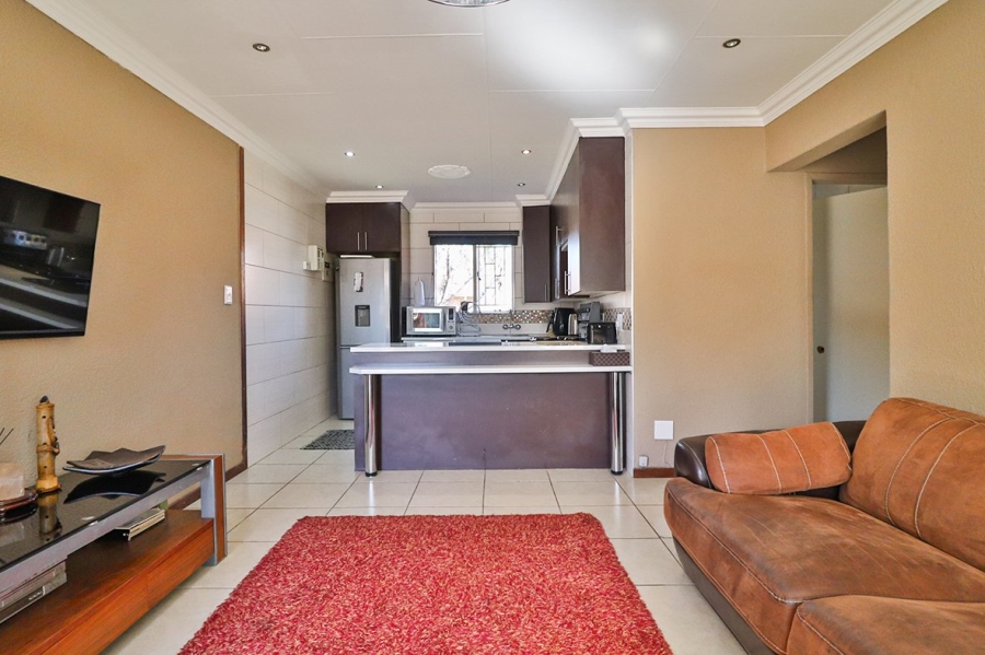 3 Bedroom Property for Sale in Lakefield Gauteng
