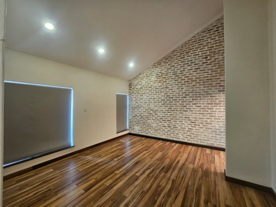 3 Bedroom Property for Sale in Waterkloof Gauteng